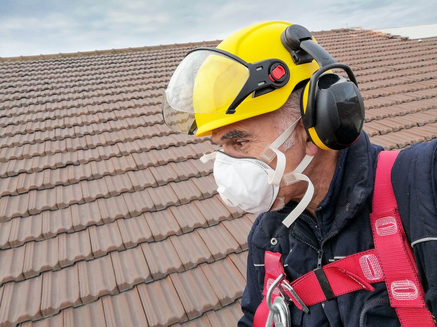 Should I Get Roofing Services During The COVID-19 Pandemic?
